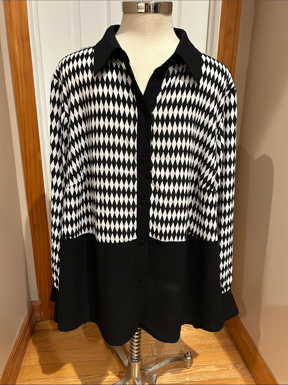 Bar III Black & White Diamond-Print Button-Up Shirt